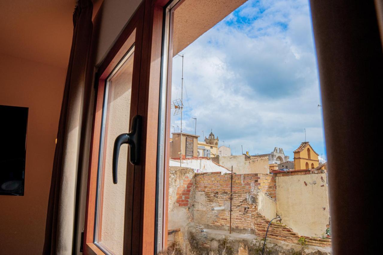 Apartamento 2 En La Muralla Romana Junto A La Catedral تاراغونا المظهر الخارجي الصورة