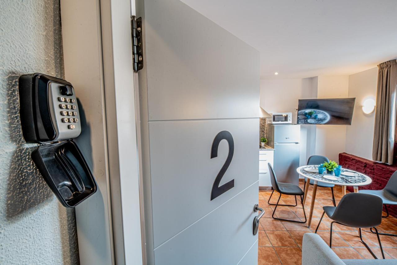 Apartamento 2 En La Muralla Romana Junto A La Catedral تاراغونا المظهر الخارجي الصورة